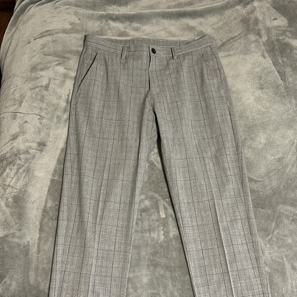 TWO pairs of Zara dress pants - Picture 5 of 8